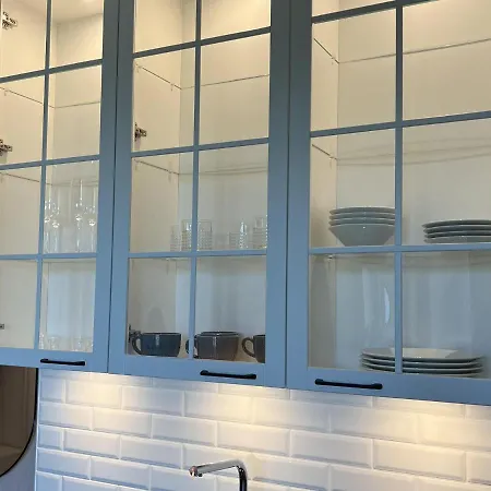 Daire Luxurious Near The Sea In *