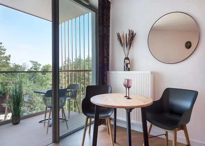 Luxurious Near The Sea In